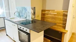 GRÜNE LUNGE 2-Zimmer-TOP-Altbau-Wohnung