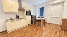 Ihr Gartenplatz nahe dem See – moderne 2-Zimmer-Wohnung mit 25 m² Eigengarten und Stellplatz