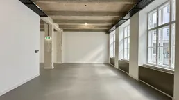 EIN ECHTES LOFT /// CAFE EUROPA /// ERSTBEZUG IN DER ZOLLERGASSE