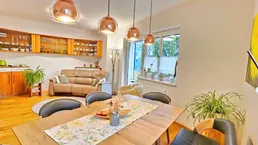 Komfortable Wohnung mit Balkon - Umgestaltung in 4 Zimmer möglich!