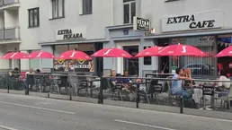 Investoren aufgepasst Einnahmen € 6.300,-- Netto mtl. für ein charmantes Cafe/Bar + Bäckerei + komplett Küche für Catering mit großen Schanigarten 52 Sitzplätze