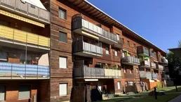Familienwohnung mit Carport