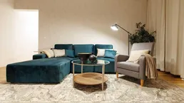 Möblierte 3-Zimmer Altbauwohnung mit Balkon