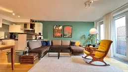 High-Quality Furnished 3-Room Apartment with Balcony