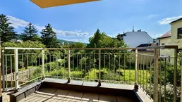 Helle Mietwohnung mit Loggia und Top-Infrastruktur