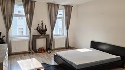 Helle sanierte Altbauwohnung | Lift | 4 Zimmer | sehr gute Lage | Top Grundriss |