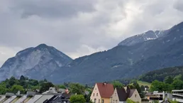 WG-geeignete 2-Zimmerwohnung mit Terrasse und Balkon WG-geeignet