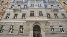 Getreidemarkt- Representative klimatisierte Altbauwohnung mit Balkon in der Theobaldgasse