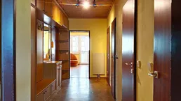 ***Eine 3-Zimmer-Wohnung mit einer nach Süden ausgerichteten Loggia, Blick auf die Skyline und den C-Port sowie einem Kellerraum – alles in einem!***