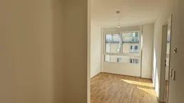 DACHGESCHOSS-EINSTIEG UNTER €270.000 | 2 ZIMMER + LOGGIA | U1 KEPLERPLATZ