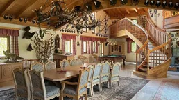 UNWEIT DES MARIAZELLER LANDES - Großzügiges Landhaus mit Stallgebäude, Weinkeller, Pool sowie Schwimmteich und vielem mehr!