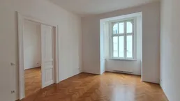 Geräumige 2- Zimmerwohnung im Stilaltbau - Nähe Palais Schönburg