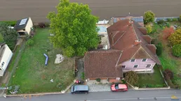 Großzügiges Familienhaus mit erstaunlichem Keller, Sauna, Schutzraum und Außenpool