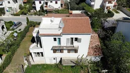 Großes Appartementhaus in bester Lage in Istrien KOSTENLOS - Sie bezahlen nur den Grundstückspreis
