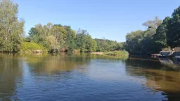 Einfamilienhaus/Wochenendhaus mit eigenem Flussuferzugang in Westungarn zum Verkaufen