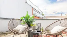 Super schöne Altbauwohnung mit Balkon und Sonnenterrasse