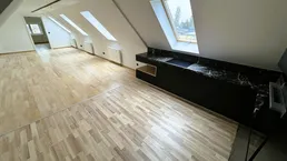Helle 2-Zimmer Dachgeschoßwohnung in Fürstenfeld/Nähe Hauptplatz