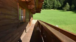 Großzügige 4-Zimmer-Wohnung mit umlaufendem Balkon in ruhiger Lage
