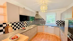 Familien-Traum in ruhiger Privatstraße | Charmantes Reihenhaus mit sonnigem Garten und PKW Stellplatz