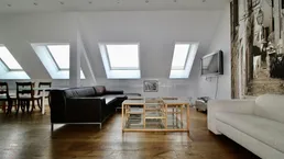 Exquisite Dachgeschosswohnung mit beeindruckender Dachterrasse!