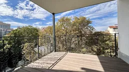 Exklusive 3-Zimmer-Dachgeschoss-Oase mit sonnigem Balkon &amp; grünem Innenhof
