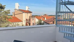 Haus Verkauf - renoviertes Haus an ausgezeichneter Lage mit zwei Apartments und wunderschönem Blick, Medulin!
