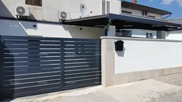 Wohnung Zum Verkauf steht eine komplett renovierte Wohnung in Pula