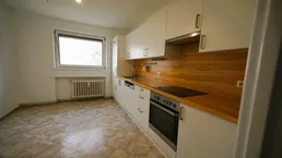 Geräumige 3-Zimmer Wohnung mit Balkon und separater Küche in herrlicher Grünlage am Bindermichl!