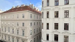 Geschmackvoll eingerichtete Wohnung zur Kurzzeitvermietung in bester Adresse im Herzen von Wien.