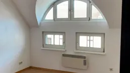 Schöne 1-Zimmer-Dachgeschosswohnung mit Einbauküche in Wien