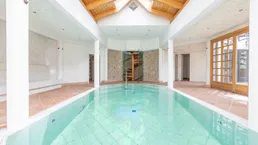 Luxuriös wohnen mit Wellnessbereich und Pool in Elsbethen