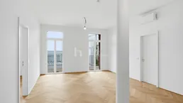 Apostelhof | Drei Zimmer mit großzügigem Balkon und viel Stauraum