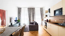 Sofort beziehbare Altbauwohnung | Saniert, 2 Zimmer und Lift