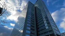Teilbürofläche mit Weitblick im Ares Tower 16.OG