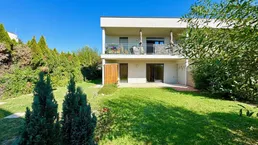 Traumhafte Drei-Zimmer-Eckwohnung mit sonnigen rd. 180m² Garten in Westausrichtung in ruhiger Lage in Mühldorf