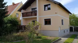 Bastlerhit: Einfamilienhaus mit Nebengebäuden in Bad Sauerbrunn