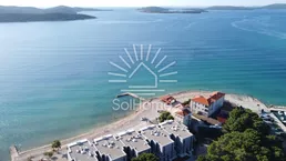 Wohnung in der ersten Reihe am Meer/ zum Strand in Šibenik, Kroatien