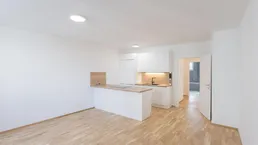 Komplett sanierte, hochwertig ausgestattete 3,5 Zimmer Wohnung im 4. Liftstock mit neuer Tischlerküche samt Siemens Geräten und 2 Abstellräumen