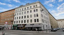 Wohnung mit Bad