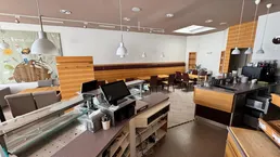 Charmantes Kaffeehaus mit Scharnigarten in bester Lage - ab sofort startklar!
