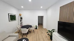 Renovierte 2-Zimmer Altbauwohnung 