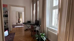 Wunderschöne Altbauwohnung im 1. Bezirk