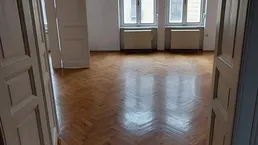 Altbauwohnung mit Einbauküche und Balkon neben der TU