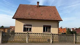 Einfamilienhaus in absoluter Toplage von Mannersdorf mit Charme und viel Potenzial!