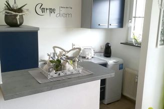 renovierte Wohnung mit Seeblick in zentraler Lage in Zell am See, ca. 40m2 teilmöbliert