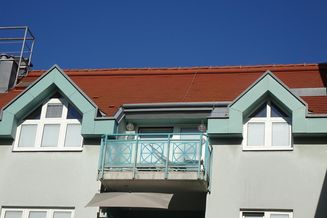 PRIVAT Mödling Zentrum 2-Zimmer Dachgeschoßwohnung mit Loggia 78 m²