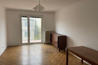 2 Zimmer Studentenwohnung , kleine Familienwohnung, nahe Schloßpark Schönbrunn