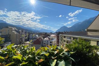 Privat: Penthouse-Feeling mit Bergblick im Herzen Innsbrucks