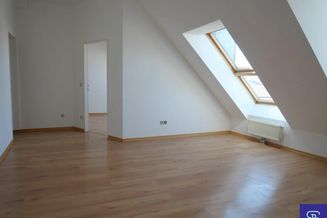 Unbefristete 62m² DG-Wohnung mit 2 Zimmern und Lift - 1100 Wien