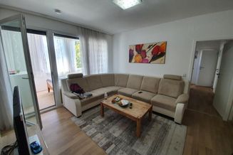 Helle und neu renovierte 3-Zimmer-Wohnung mit Loggia – voll möbliert